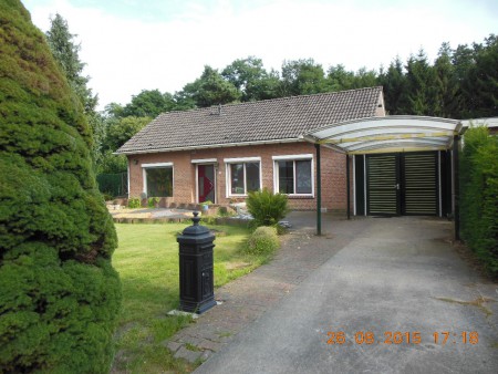 Voorzien van nieuwe ramen en voordeur