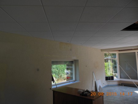 Het nieuwe plafond, helaas schilderen moet erna hadden geen tijd genoeg