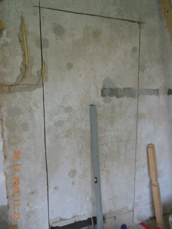 Nieuwe badkamer deur uitgemeten en al ingeslepen