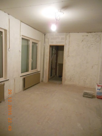 Plafond erin, rondom kozijn gesloten klaar om het stucwerk te doen